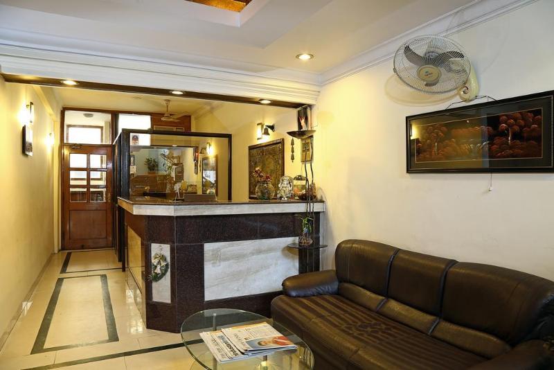 Fabhotel Signature Cyber Park Deli Exterior foto
