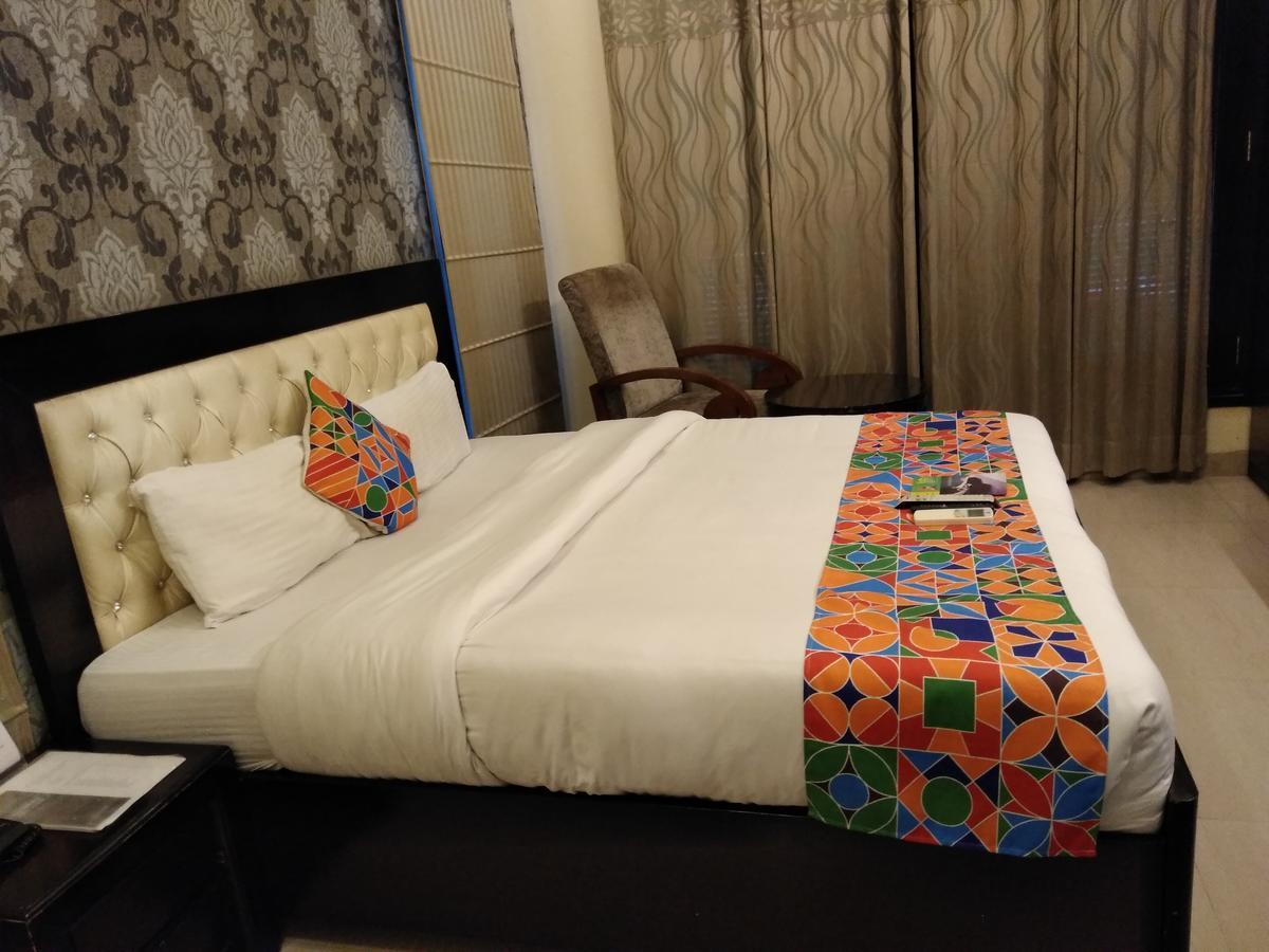 Fabhotel Signature Cyber Park Deli Quarto foto