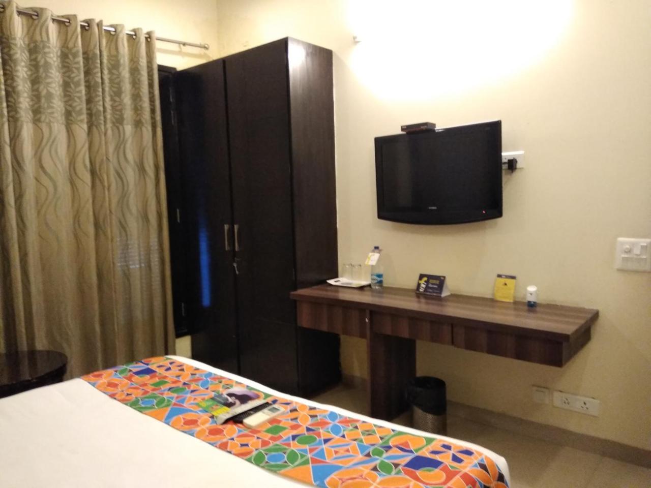 Fabhotel Signature Cyber Park Deli Quarto foto